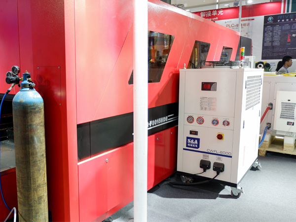 ����ʽ����ƽ̨�����и����ˮ��