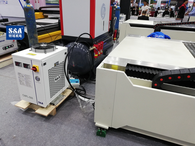 ����������������Դ����﮵�ؼӹ���ҵ����ˮ��Ϊ�䱣�ݻ���